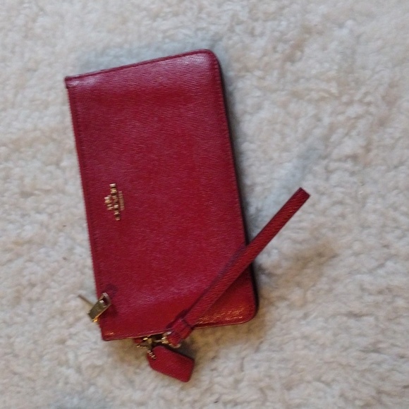 Coach Pebble Leather Wristlet - Picture 2 of 4